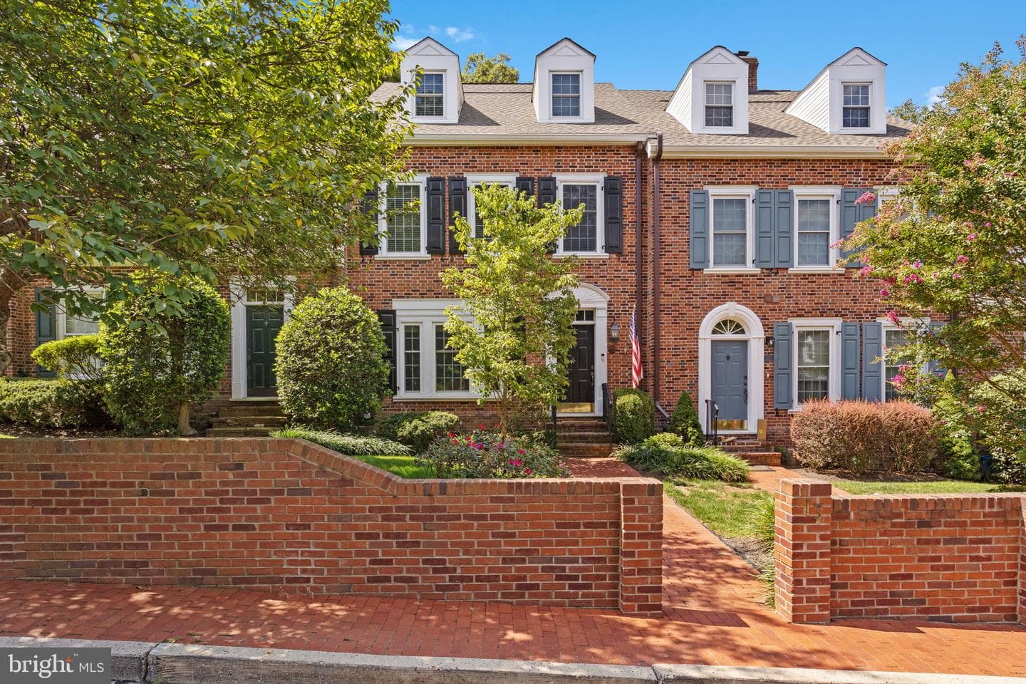 13 Sentinel Road photo 1
