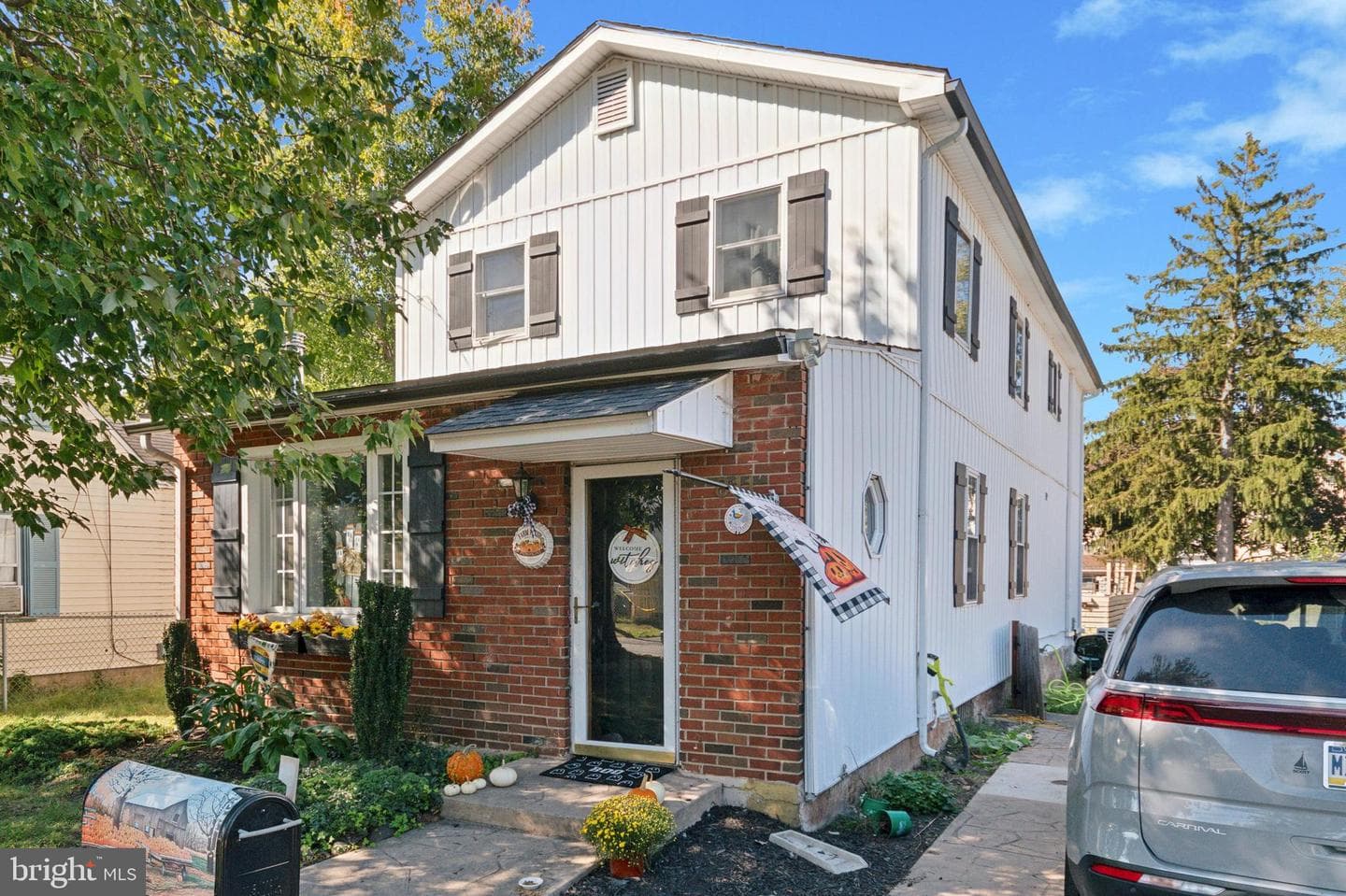811 New York Avenue photo 1