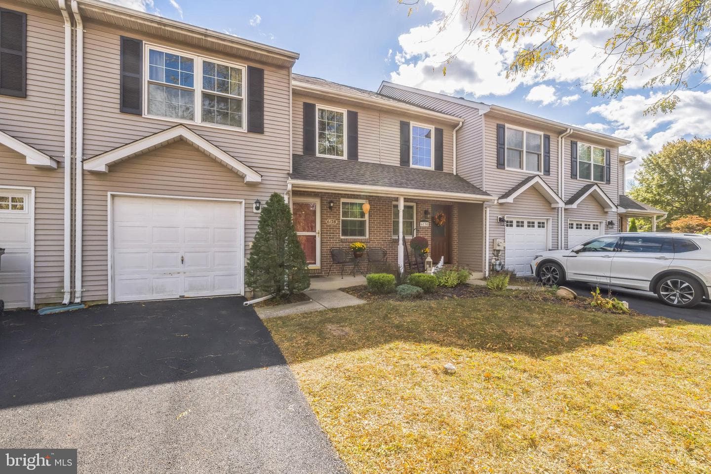 6128 Autumn Court photo 1