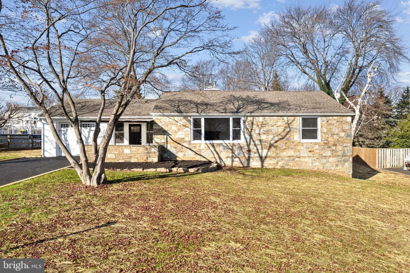 32 N Midway Avenue photo 1