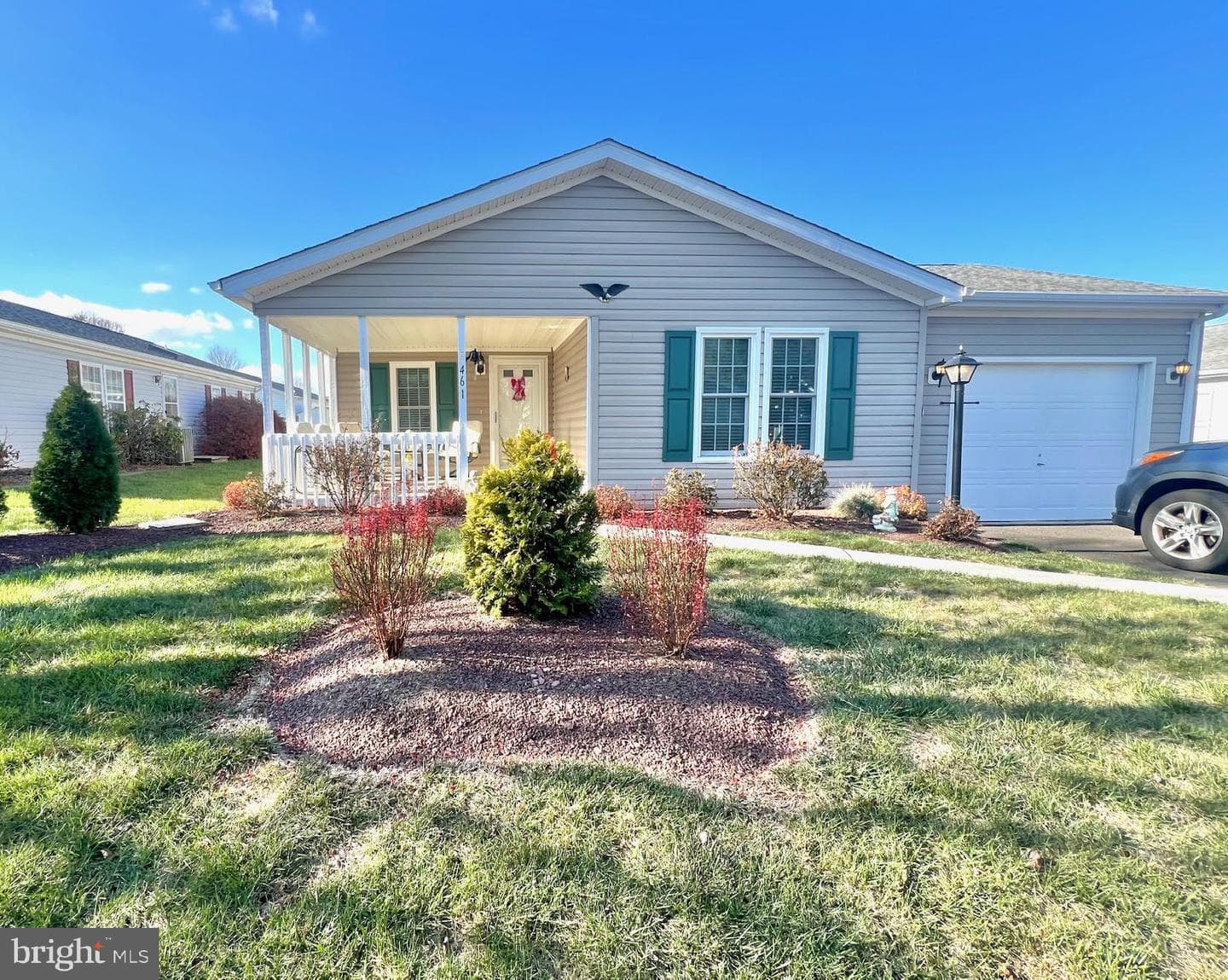 461 Hummingbird Court N #N photo 1