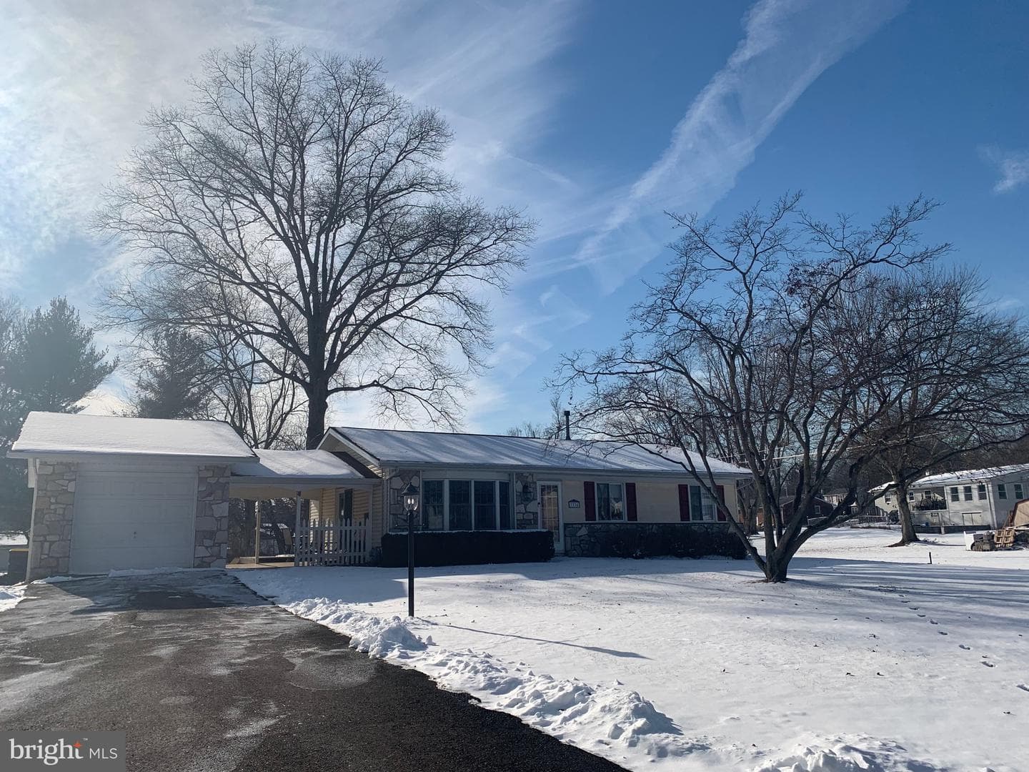3334 Grandview Avenue photo 1