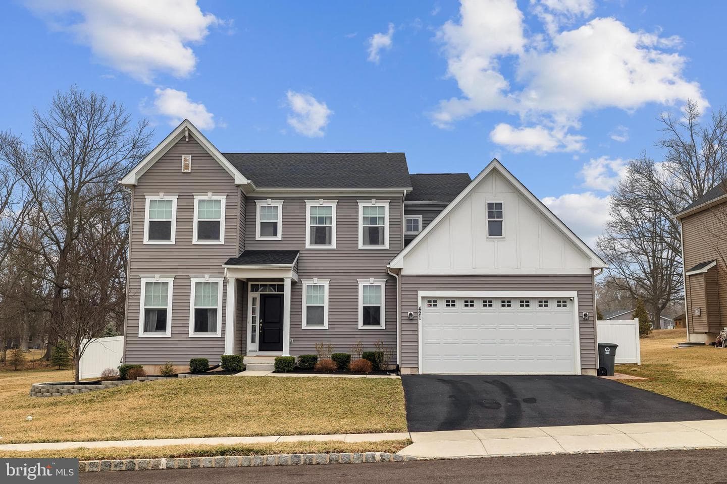 421 Juliana Way photo 1