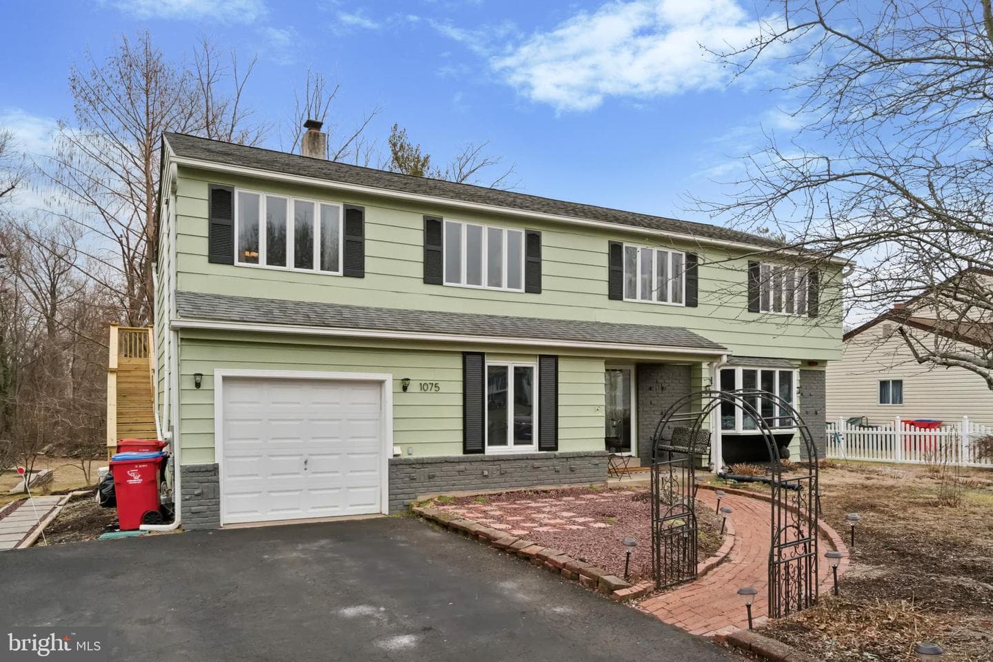 1075 Kemper Drive photo 1