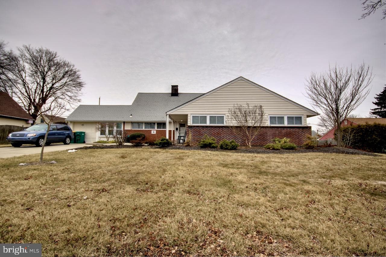 81 Fieldstone Road photo 1