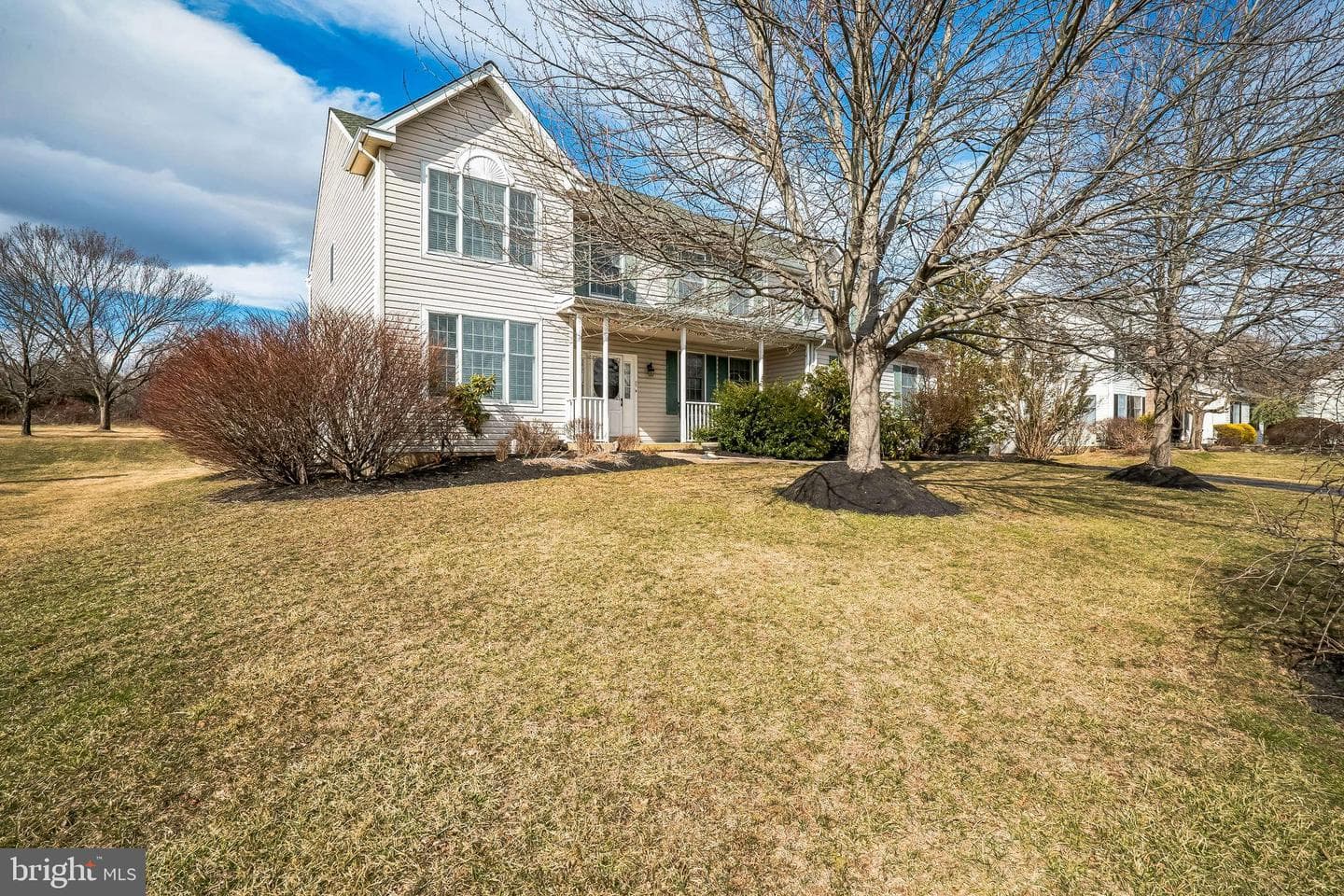 5489 Grandview Lane photo 1