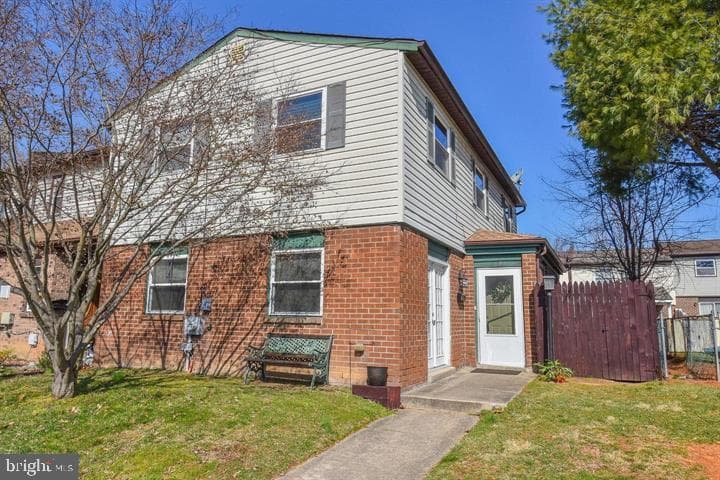 67 Hollybrooke Drive photo 1