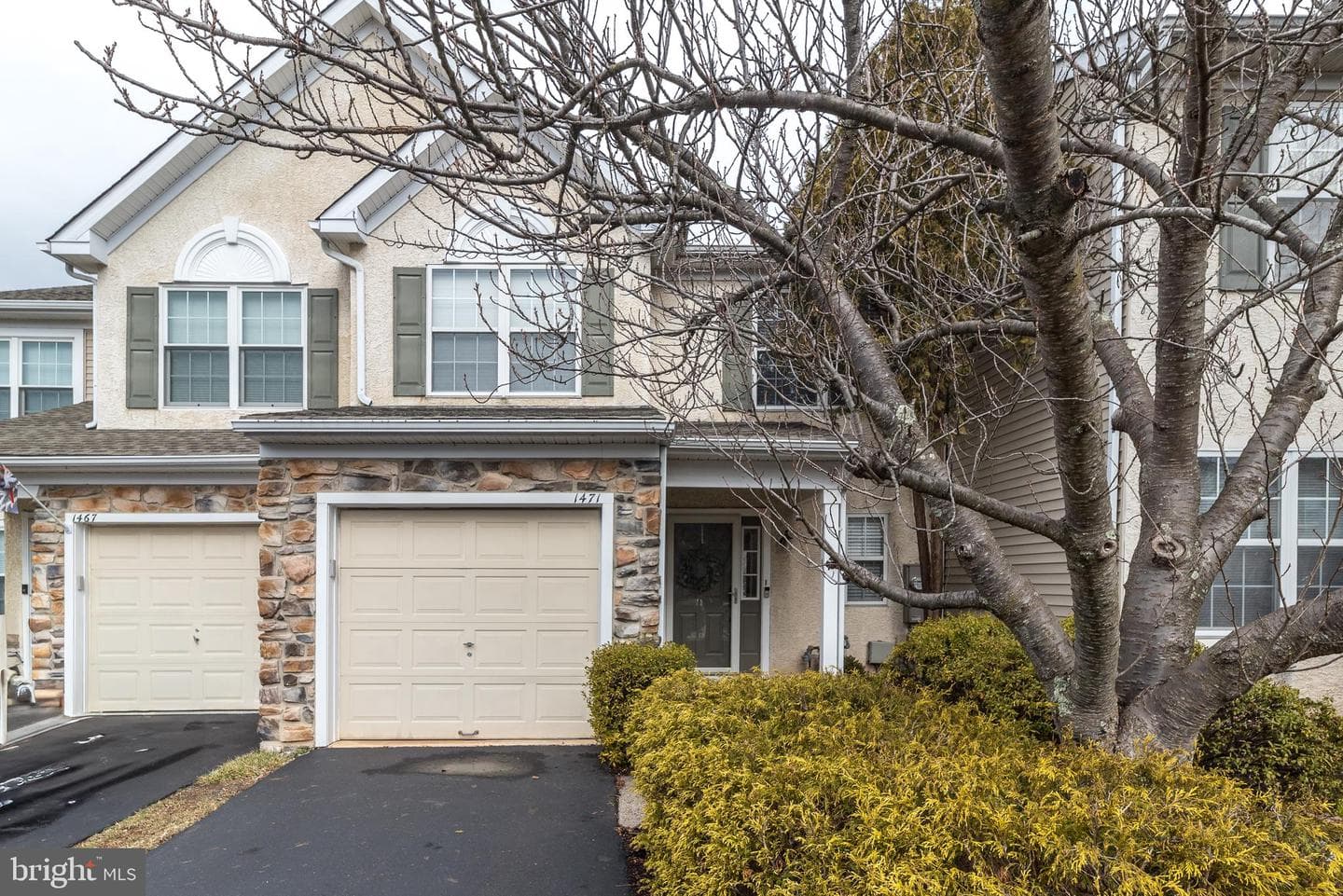1471 Sweetbriar Drive photo 1