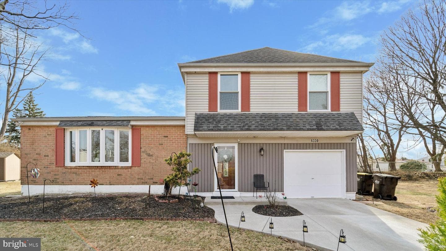 6330 Plumly Circle photo 1