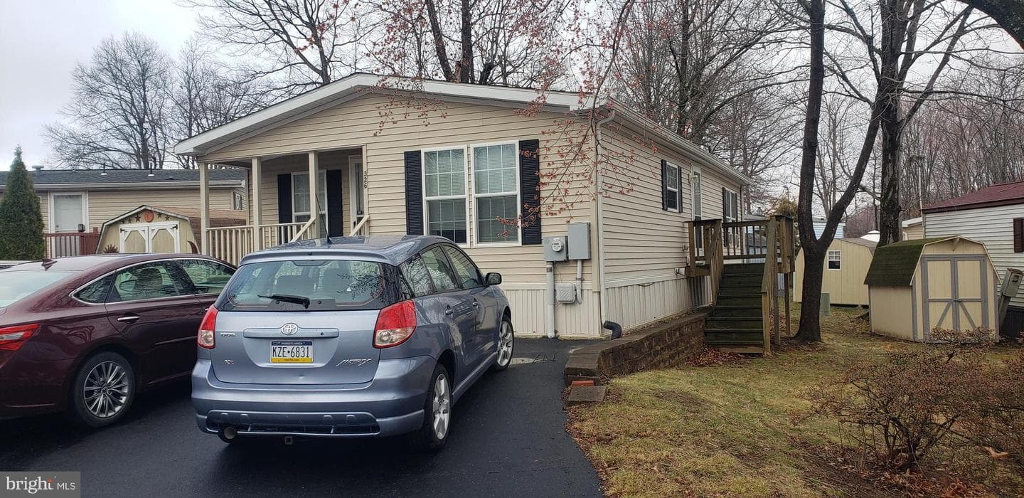 326 Dogwood Drive photo 1