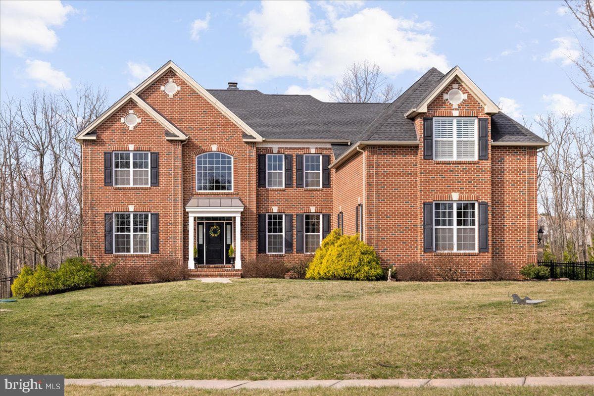 1039 Azlen Lane photo 1