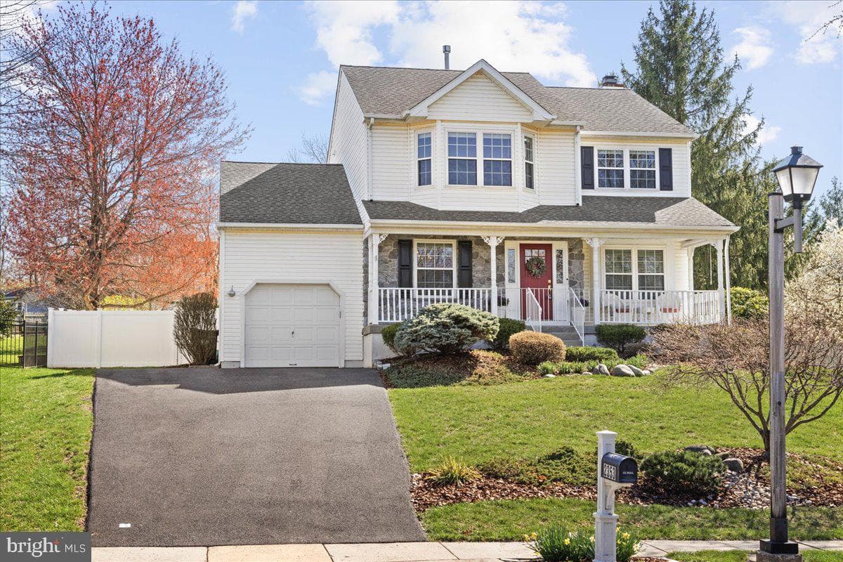 2353 Deer Path Drive photo 1