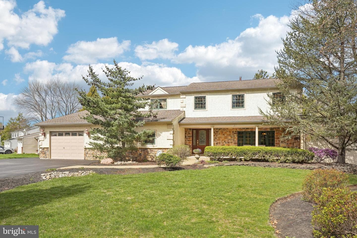 335 Beaver Road photo 1