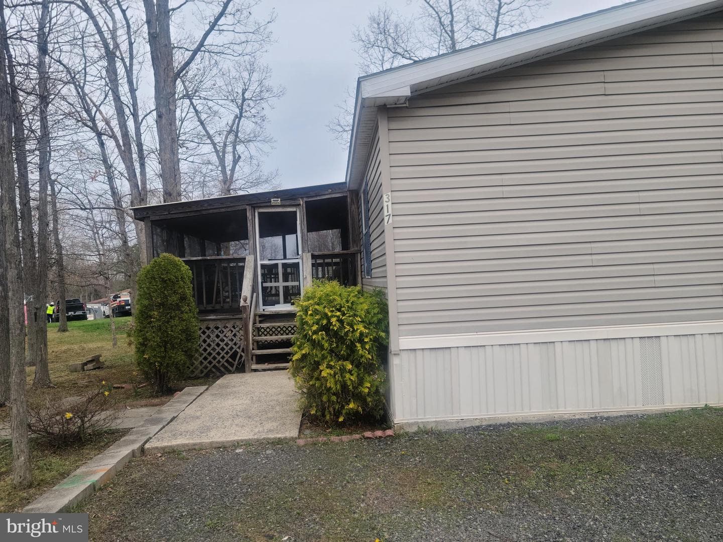 317 Cedar Drive photo 1