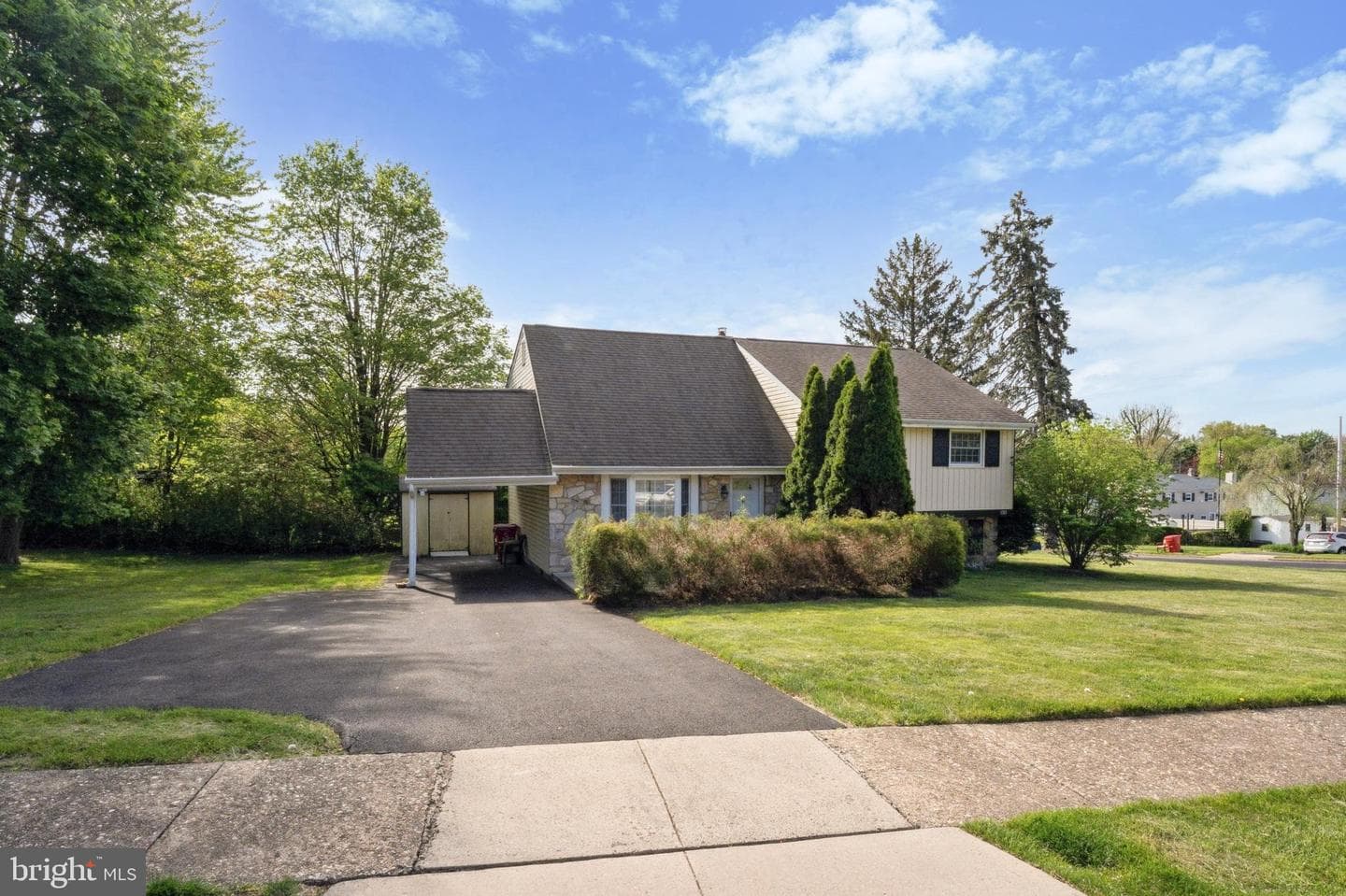 1313 Cloverly Road photo 1
