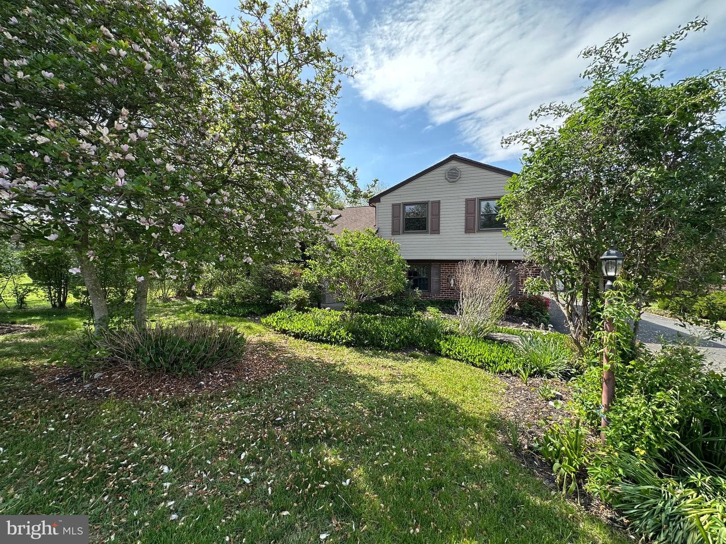 900 Marshall Drive photo 1