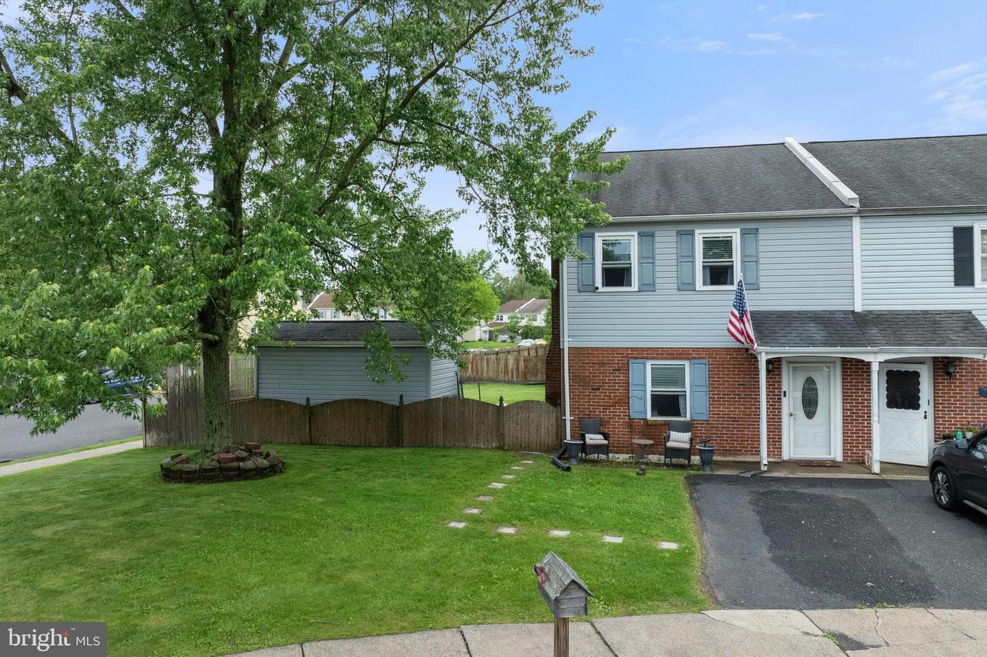 1 Braxton Court photo 1