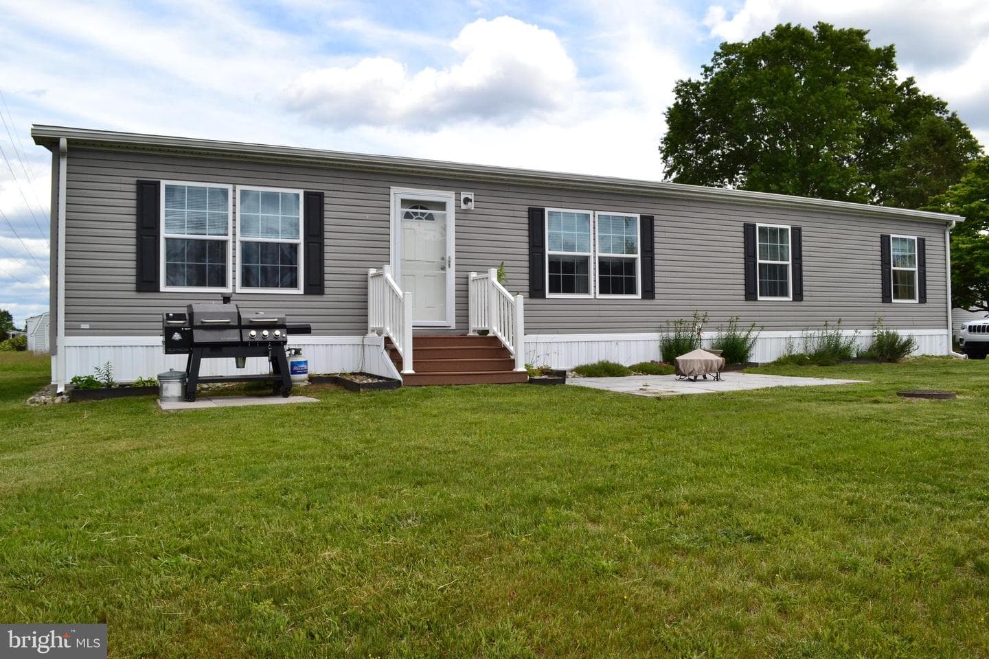 3065 Chandler Drive photo 1