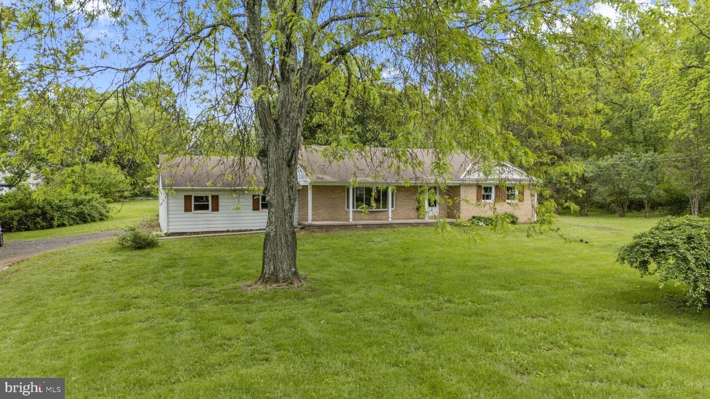 2375 Mill Hill Road photo 1