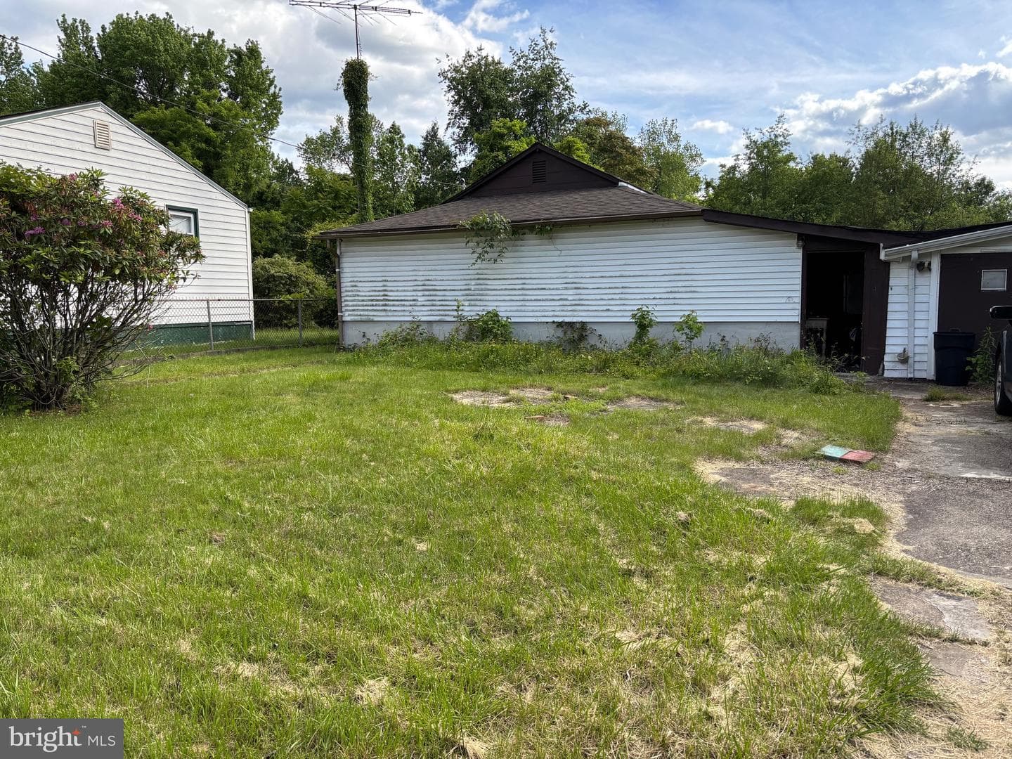 1509 Venice Avenue photo 1