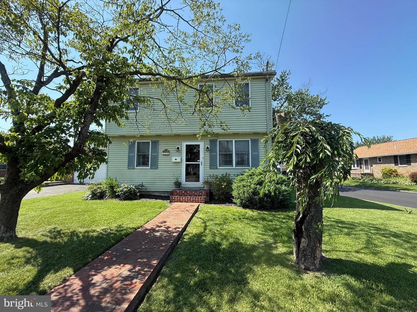 526 Durham Road photo 1