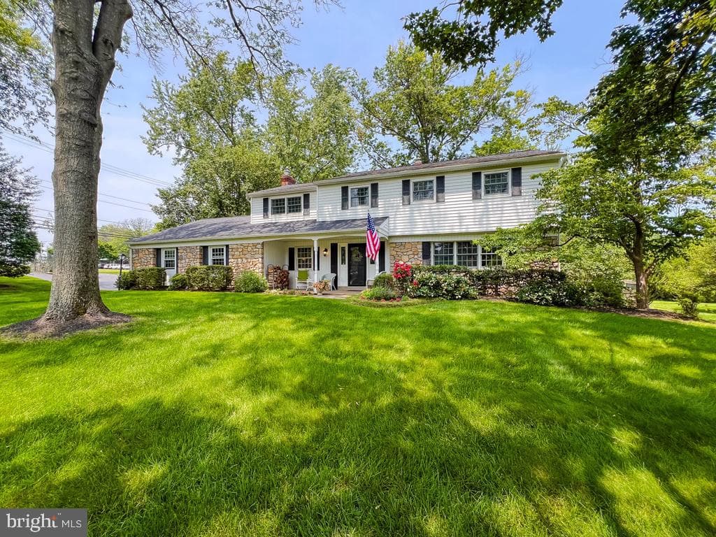 922 Edgewood Road photo 1