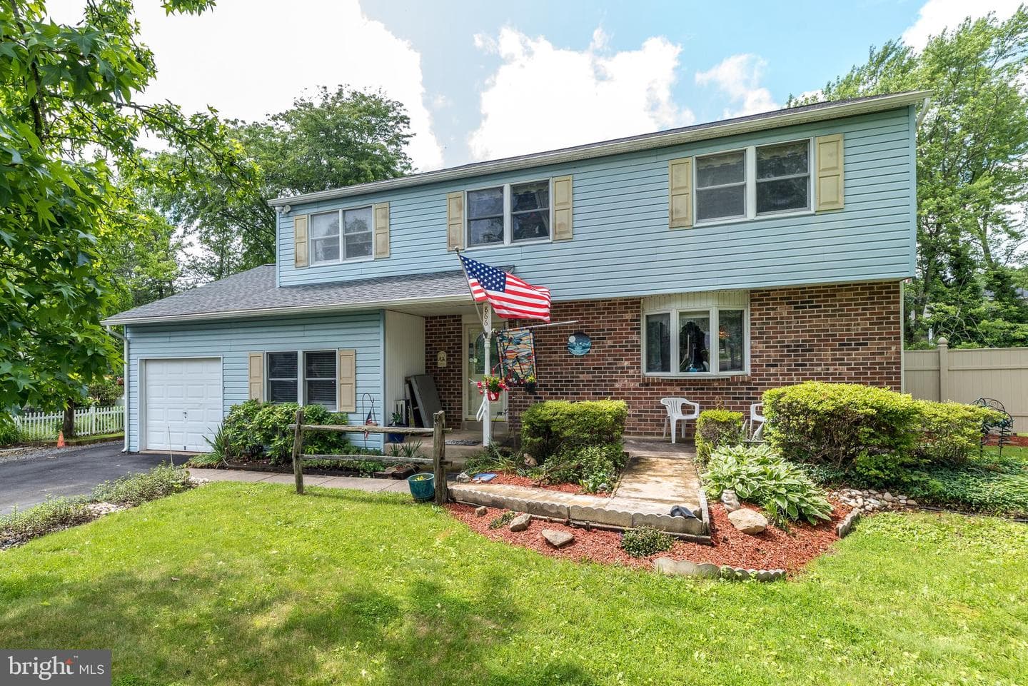 866 Decker Lane photo 1