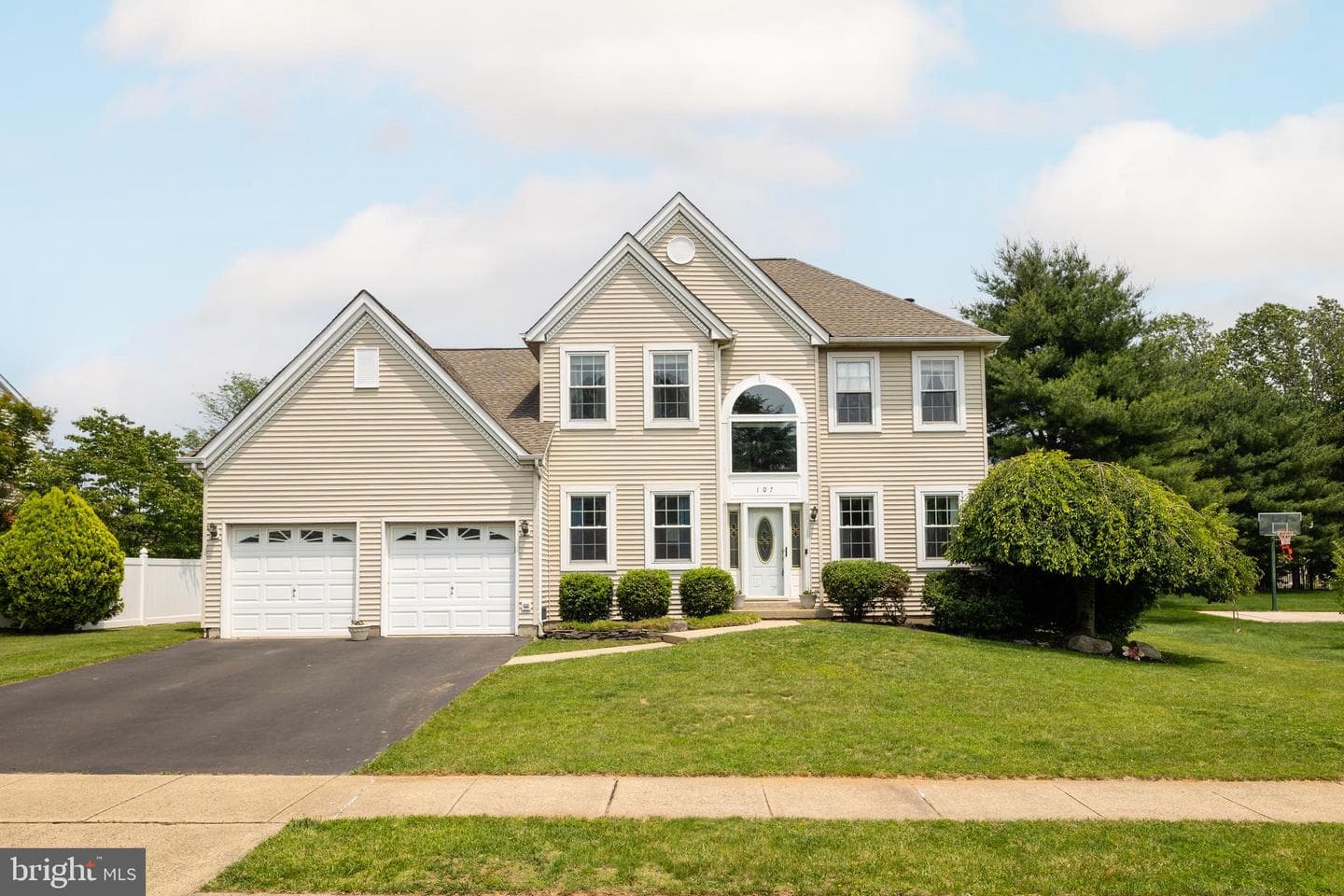 107 Fairway Drive photo 1