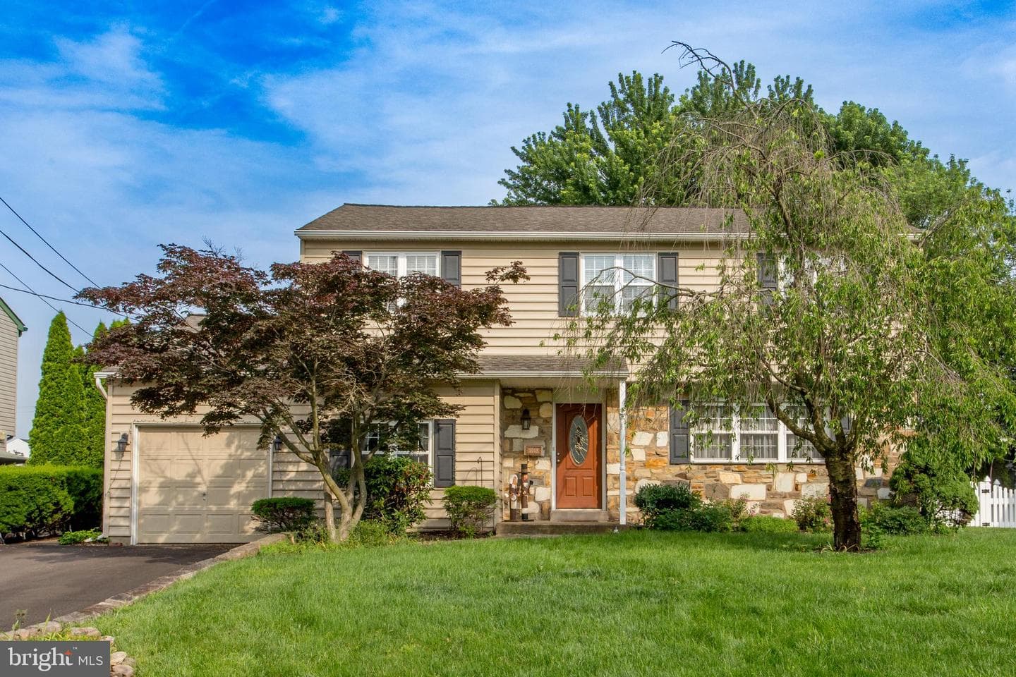 1018 Hilltop Road photo 1