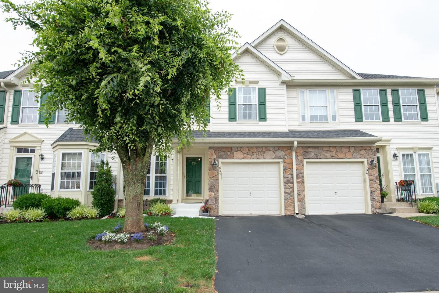 634 Tulip Drive photo 1