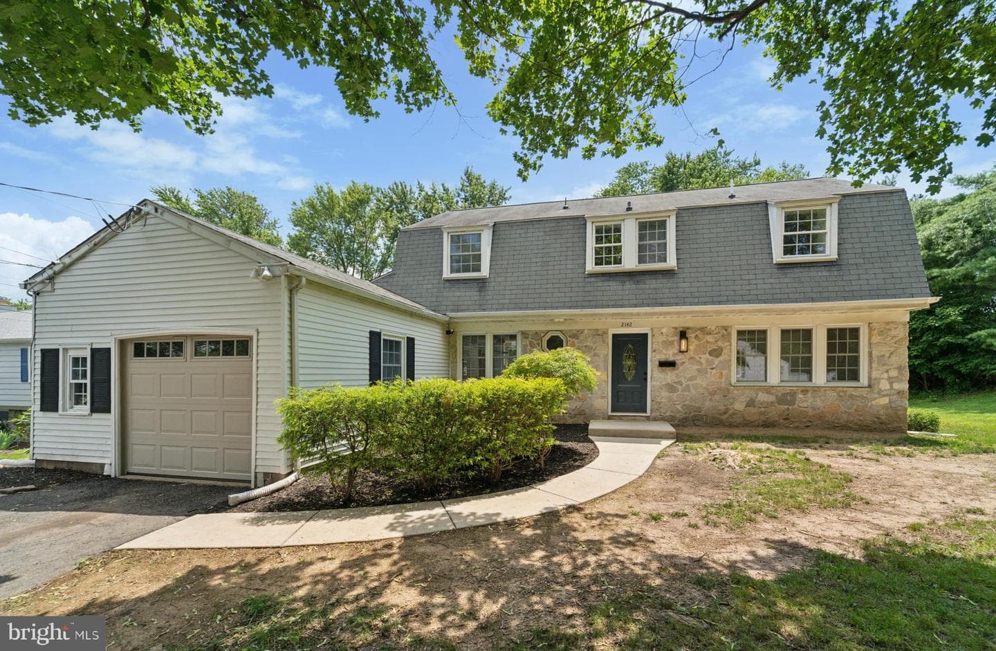 2142 Shetland Drive photo 1