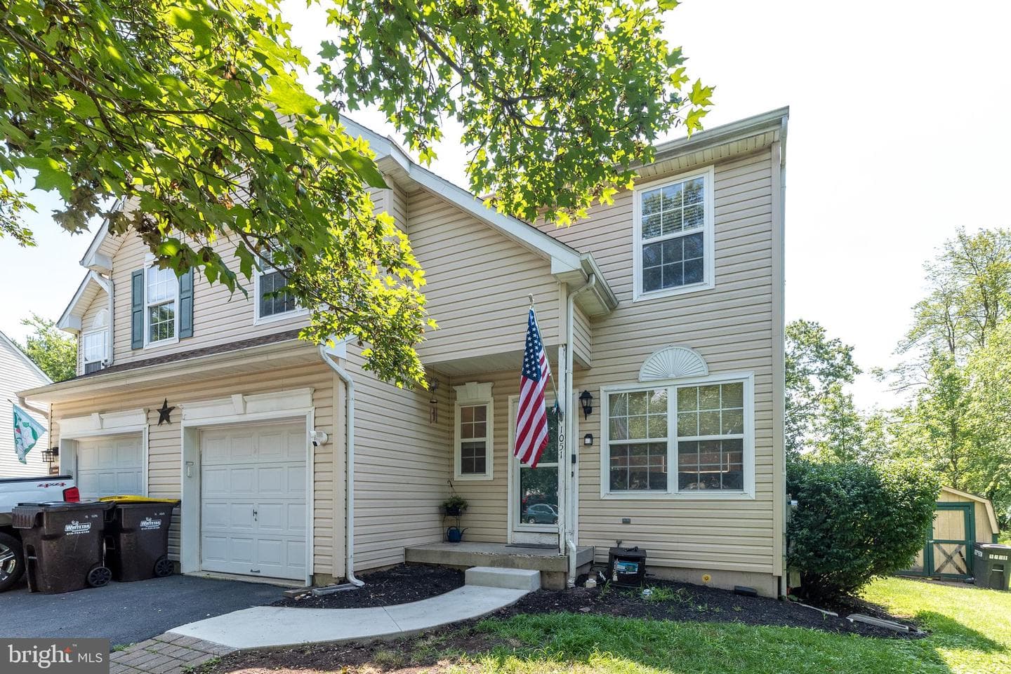 1051 Heather Lane photo 1