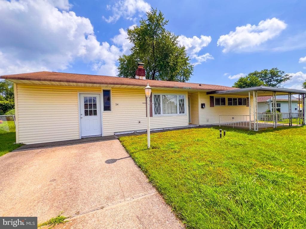 34 Mistletoe Lane photo 1