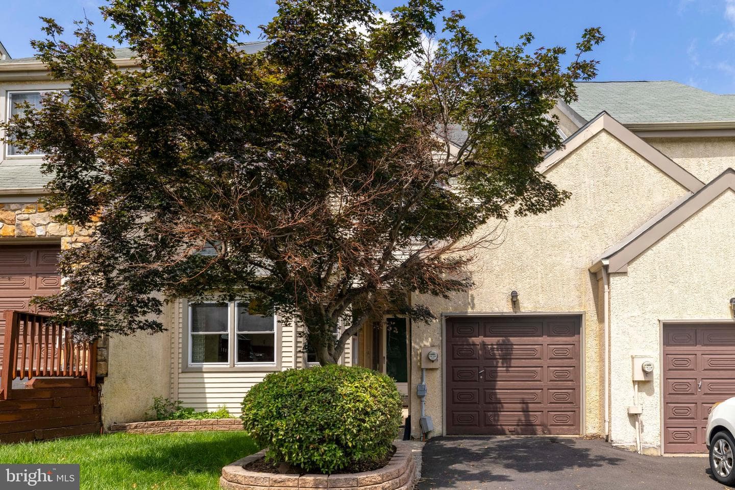 39 W Bellwood Drive photo 1
