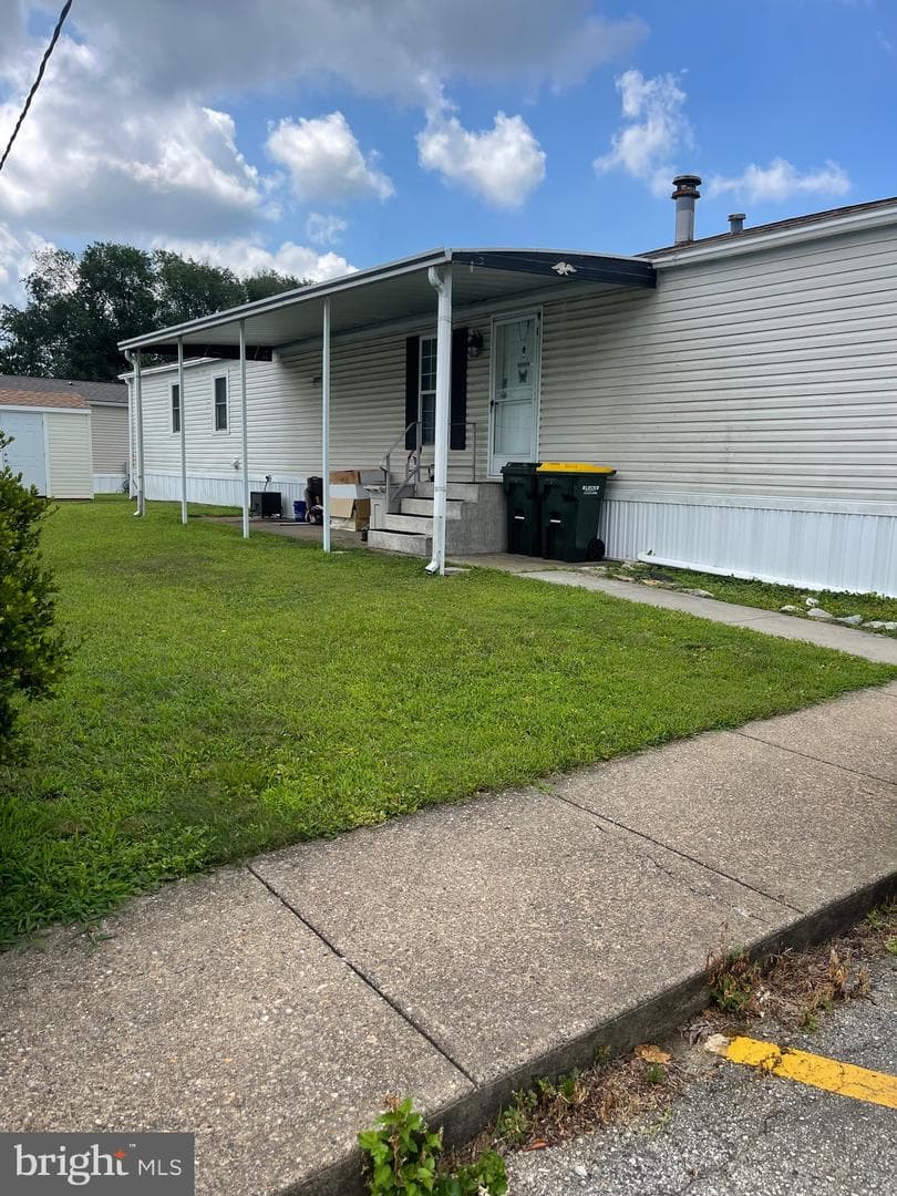 3561 Rose Avenue photo 1