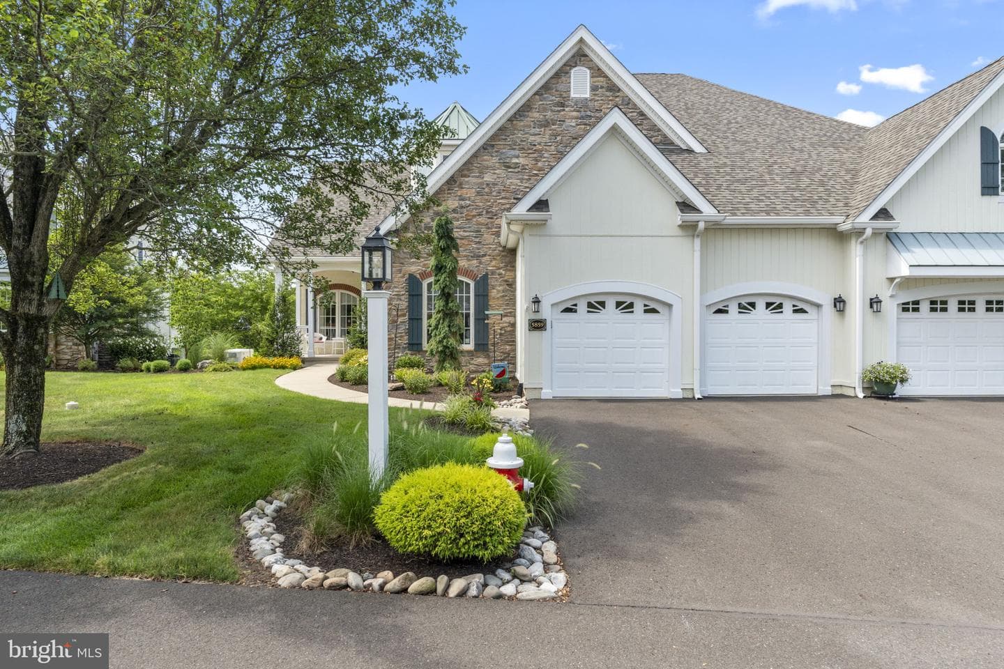 5859 Hickory Hollow Lane photo 1