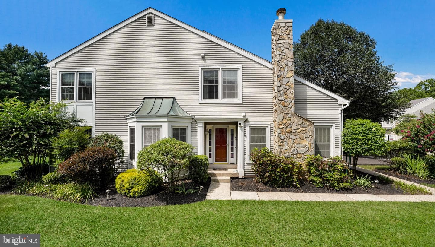 7001 Birdie Lane photo 1