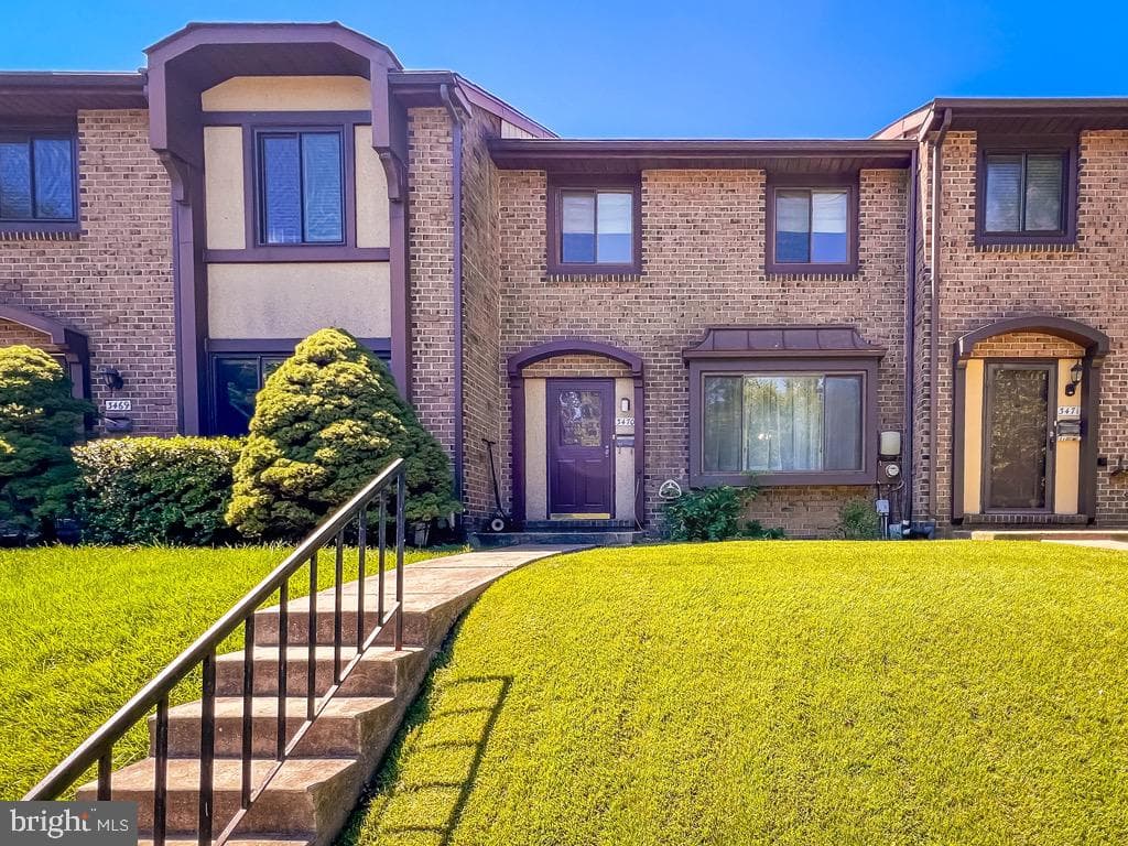 3470 E Gate Place photo 1