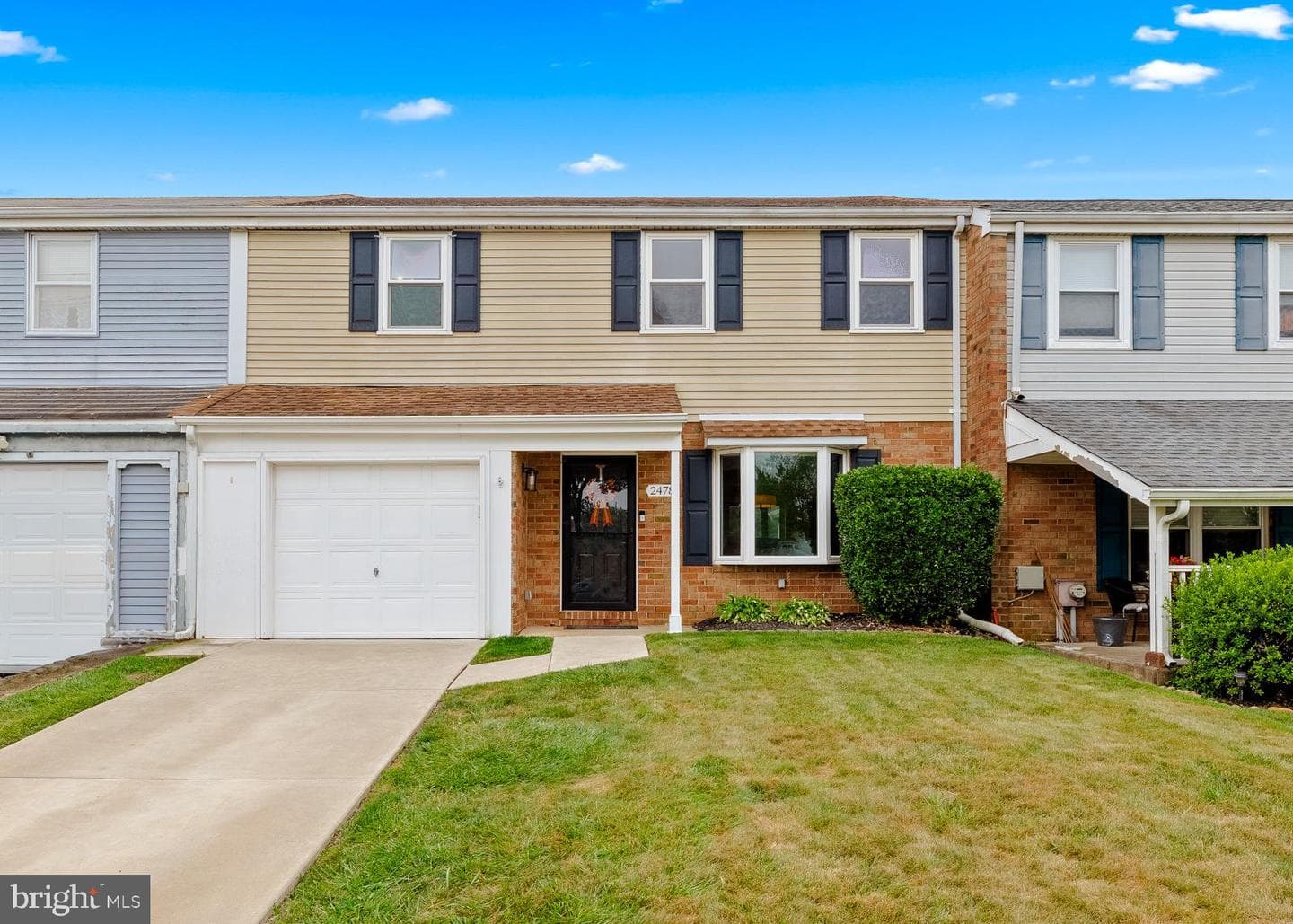 2478 Brandon Court photo 1
