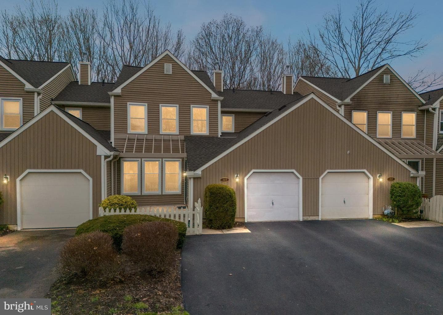 315 Rowantree Circle photo 1