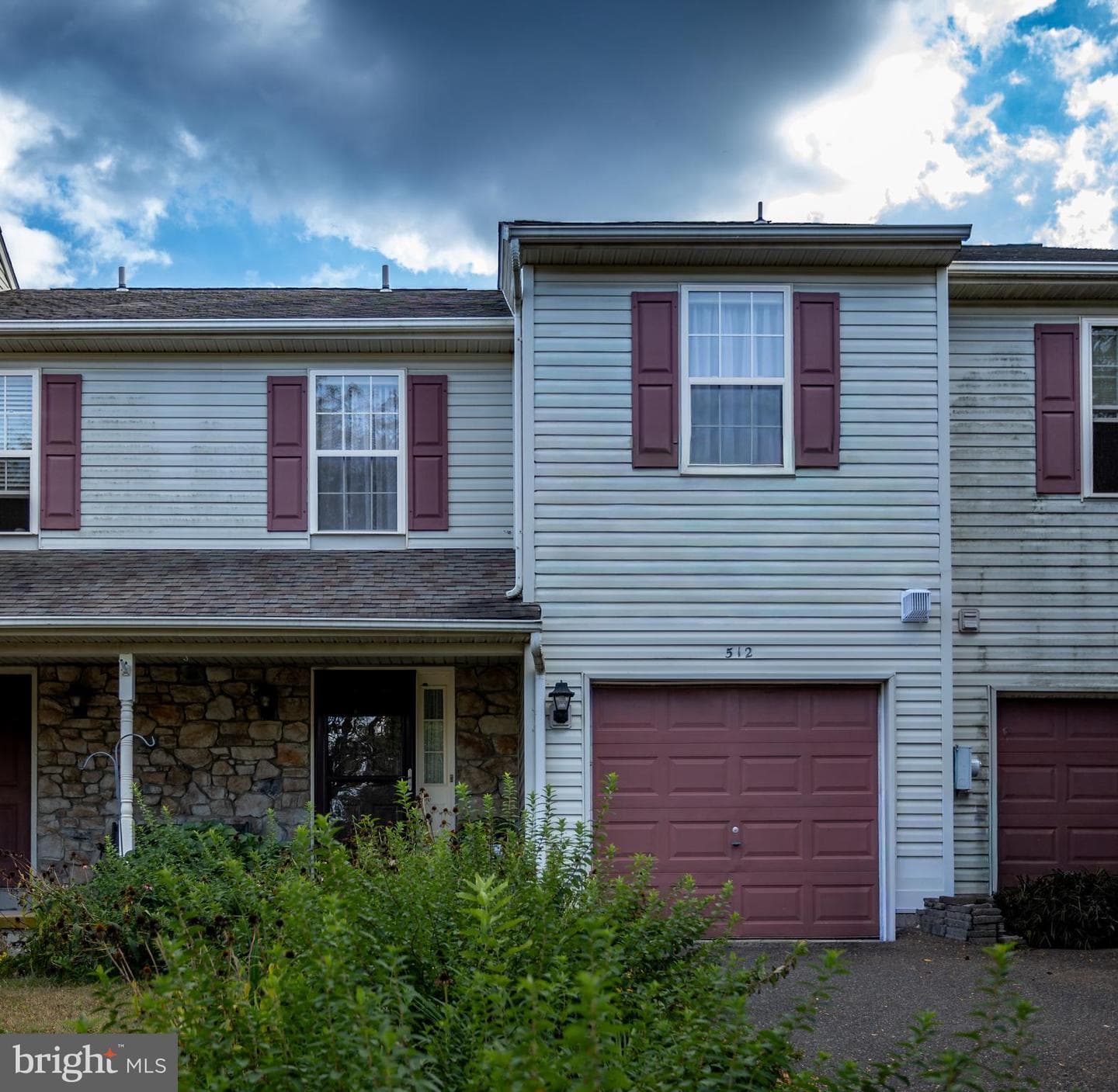 512 Campus Drive photo 1
