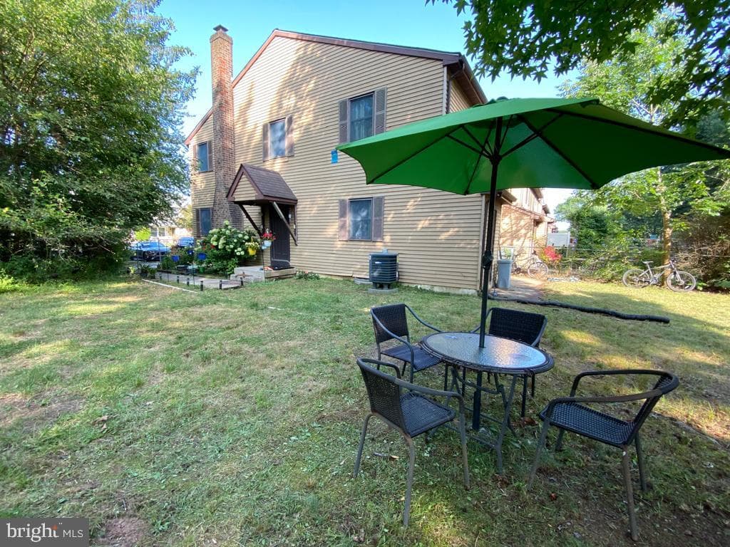 1024 Gates photo 1