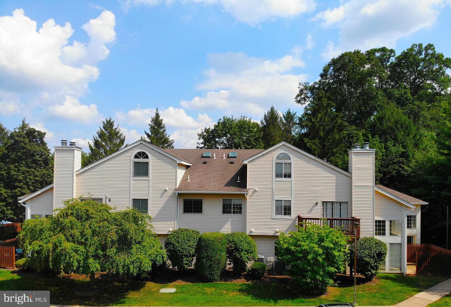 101 Christopher Place photo 1
