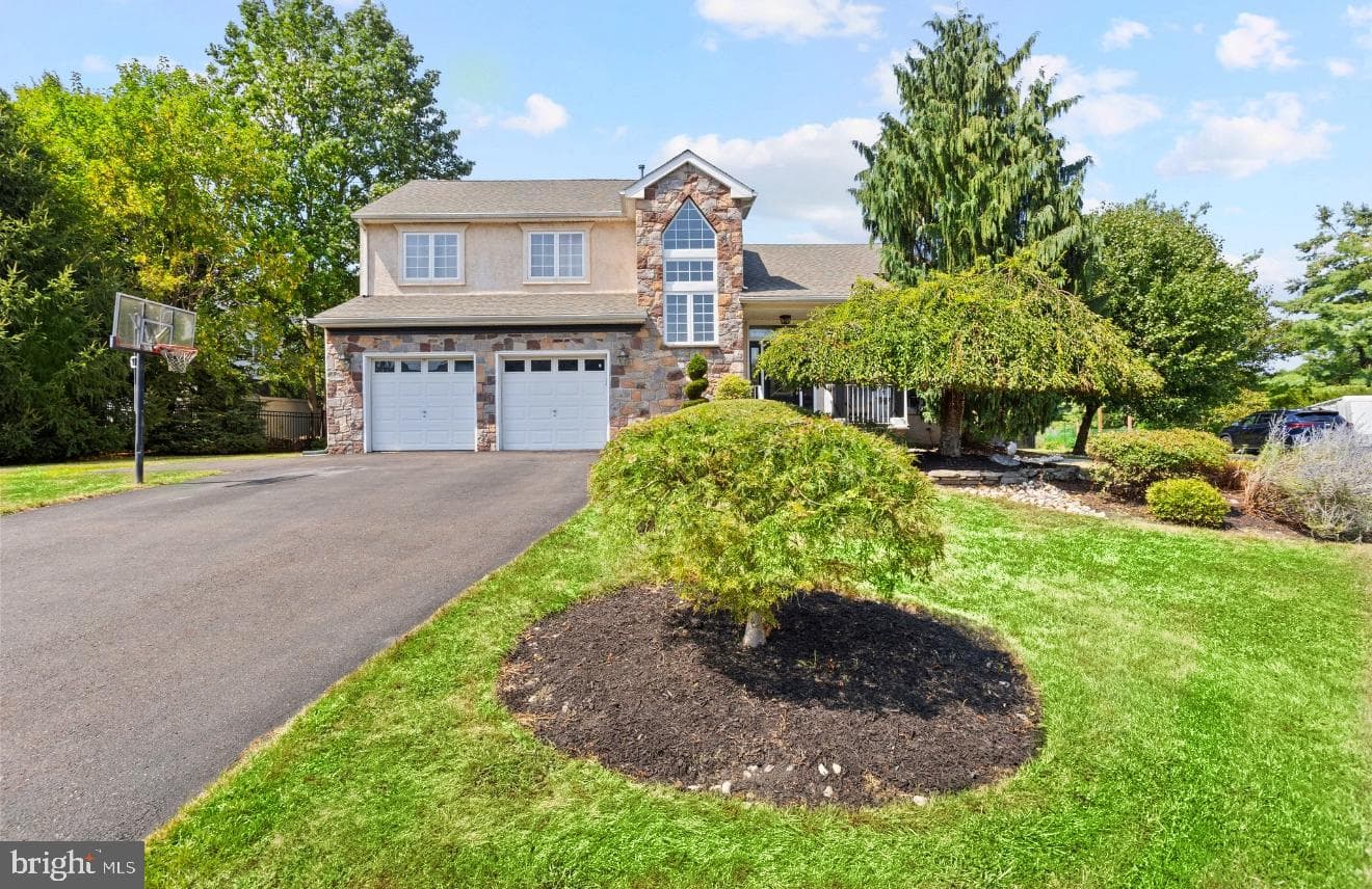 432 Schindler Drive photo 1