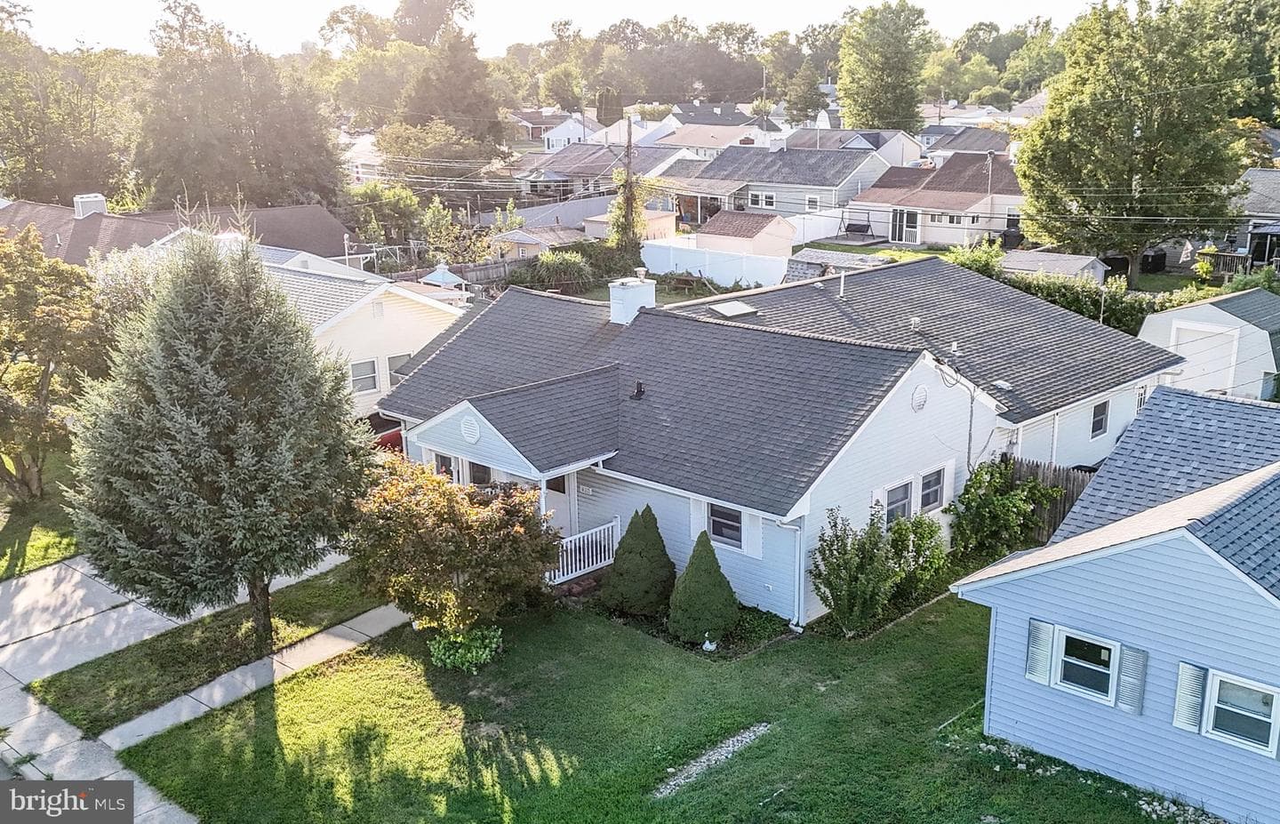 417 Chelsea Road photo 1