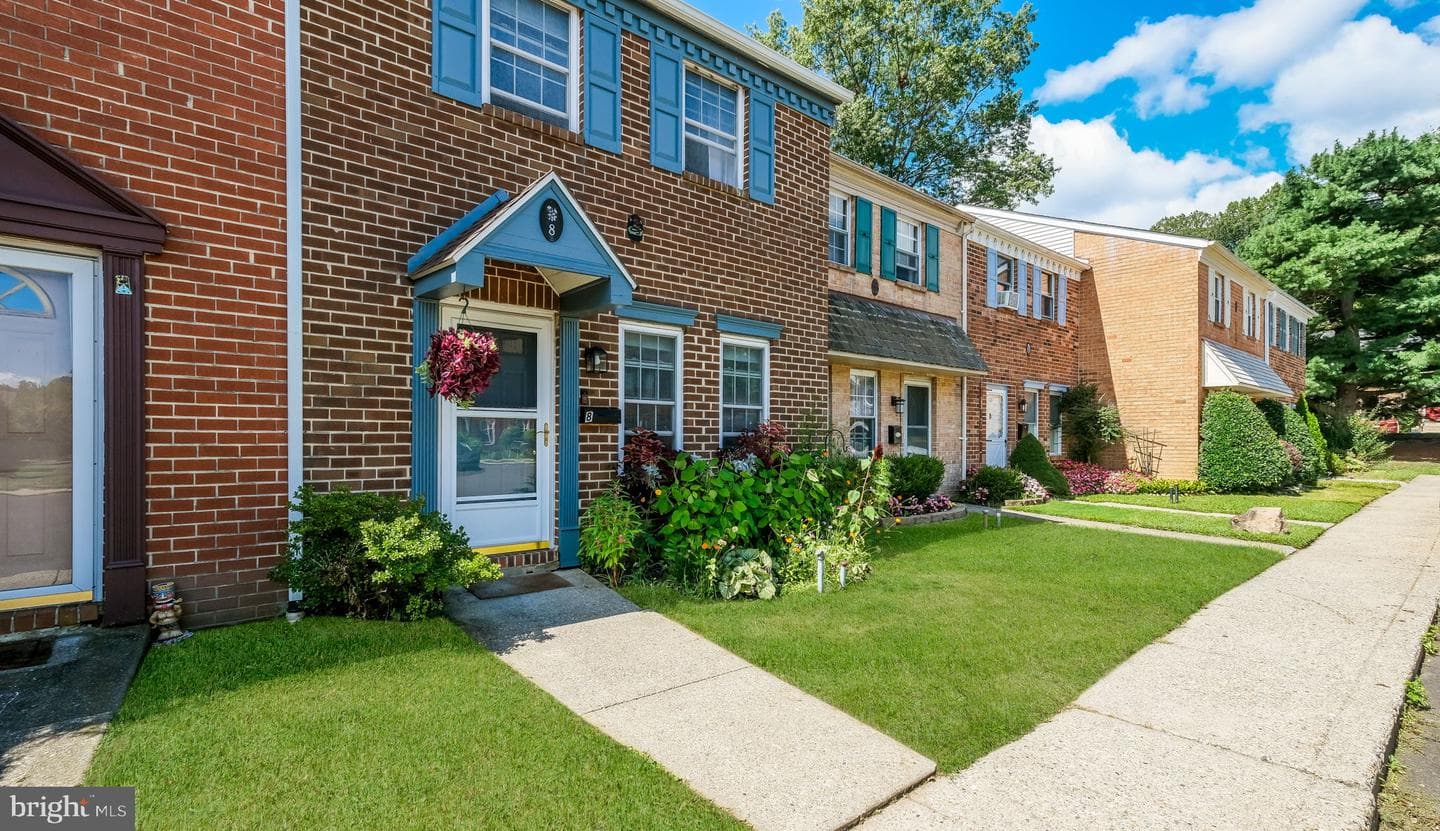 8 Providence Avenue photo 1