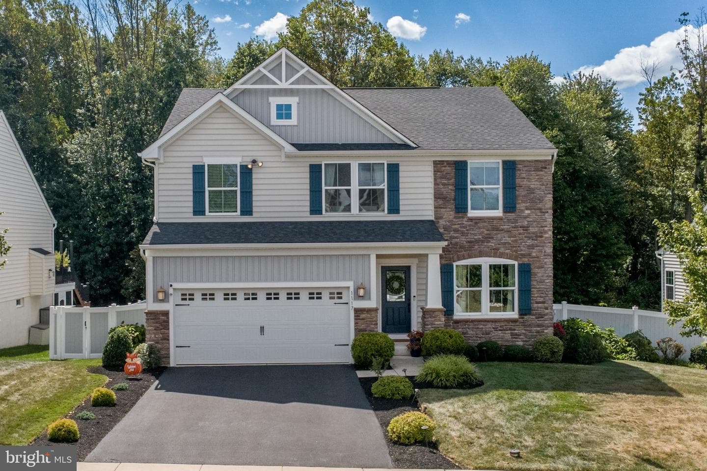 1117 Lynch Circle photo 1