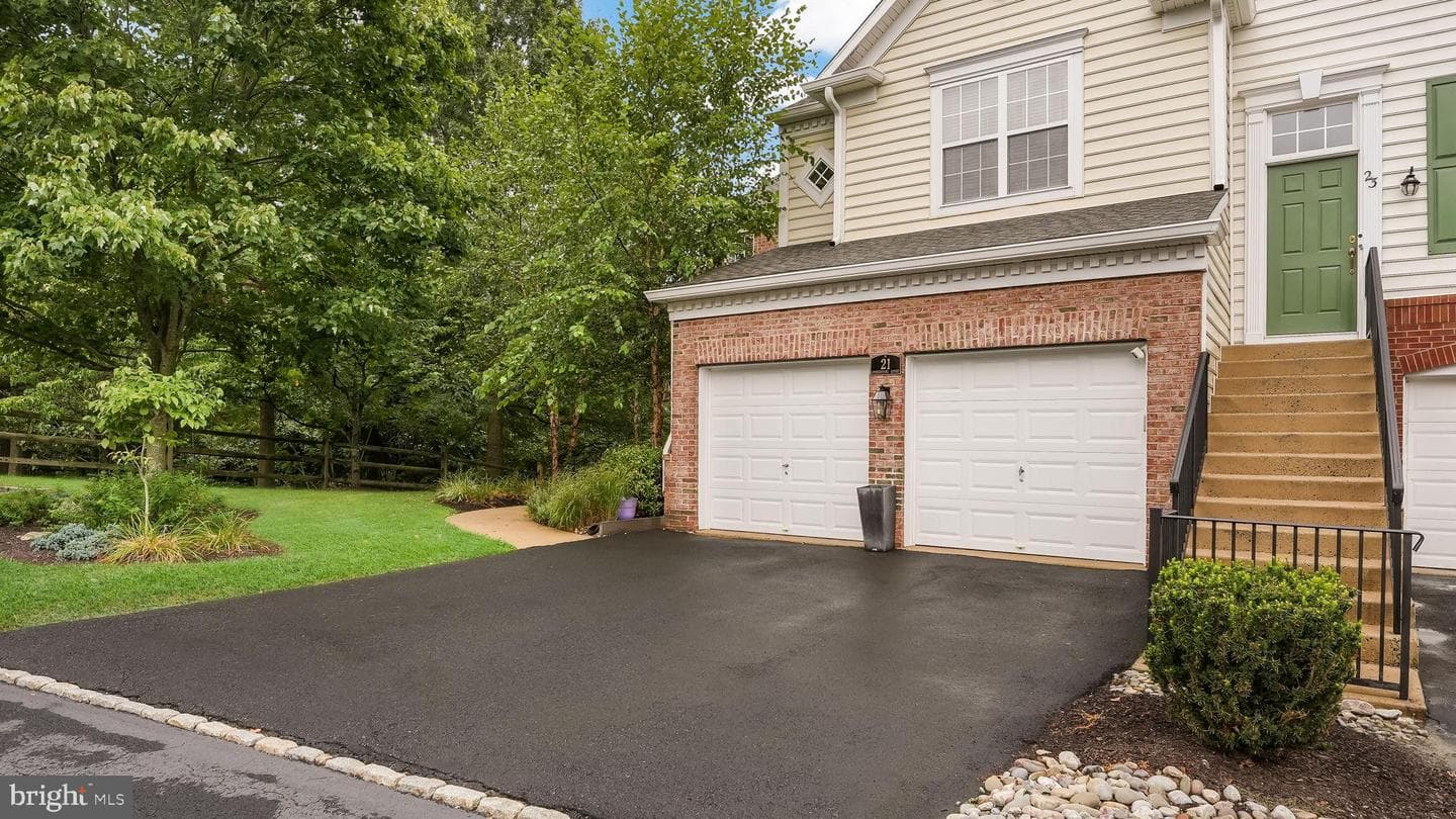21 Cornerstone Ct. photo 1