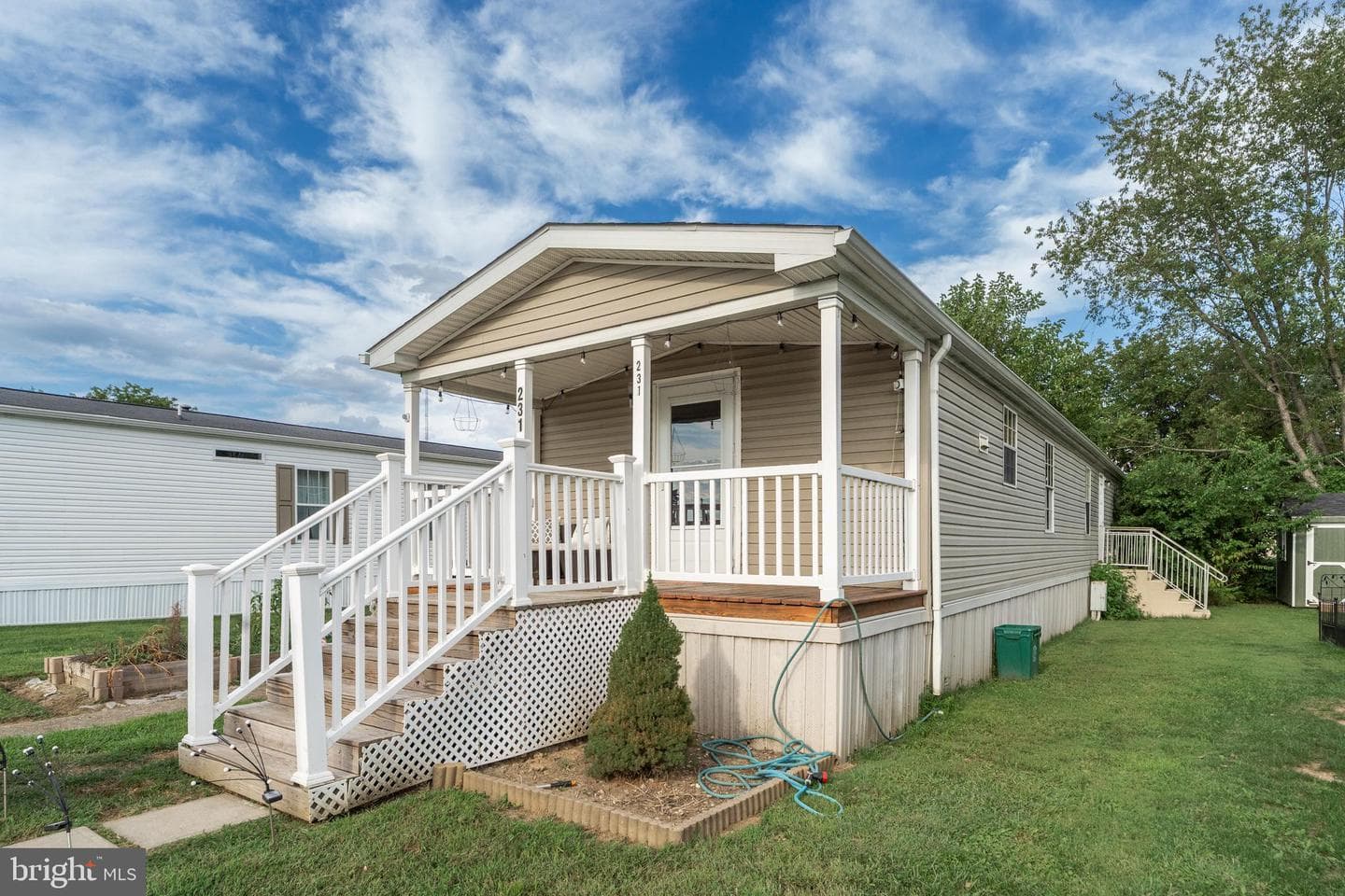 231 Johnson Drive photo 1