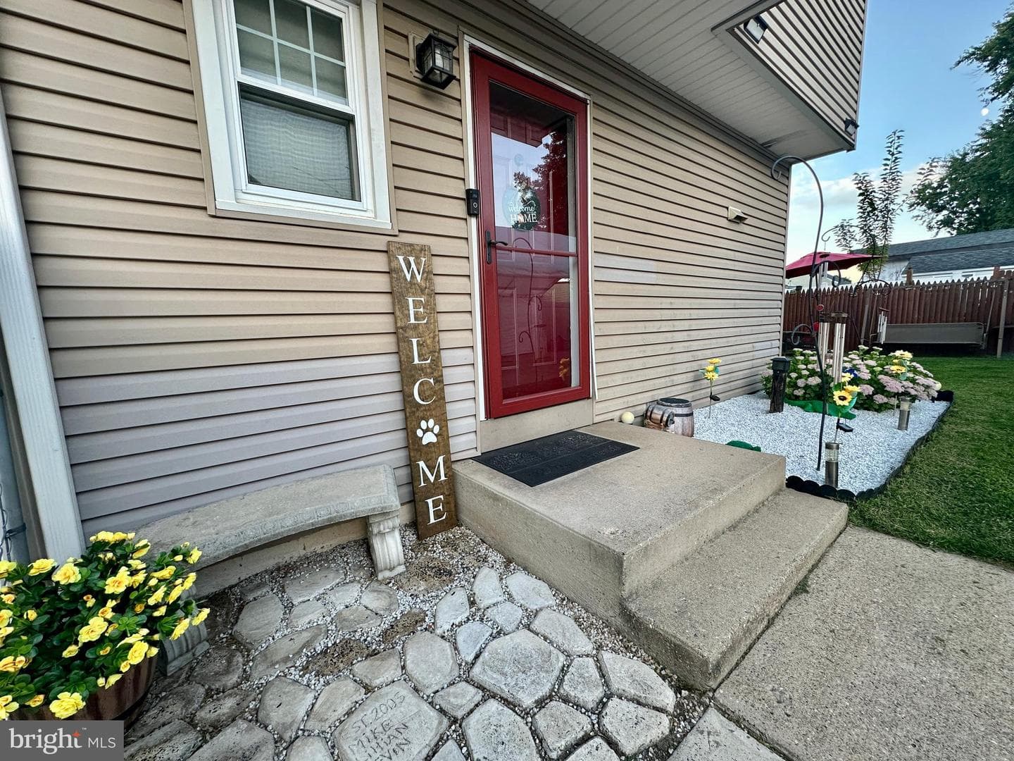 114 Mifflin Street photo 1